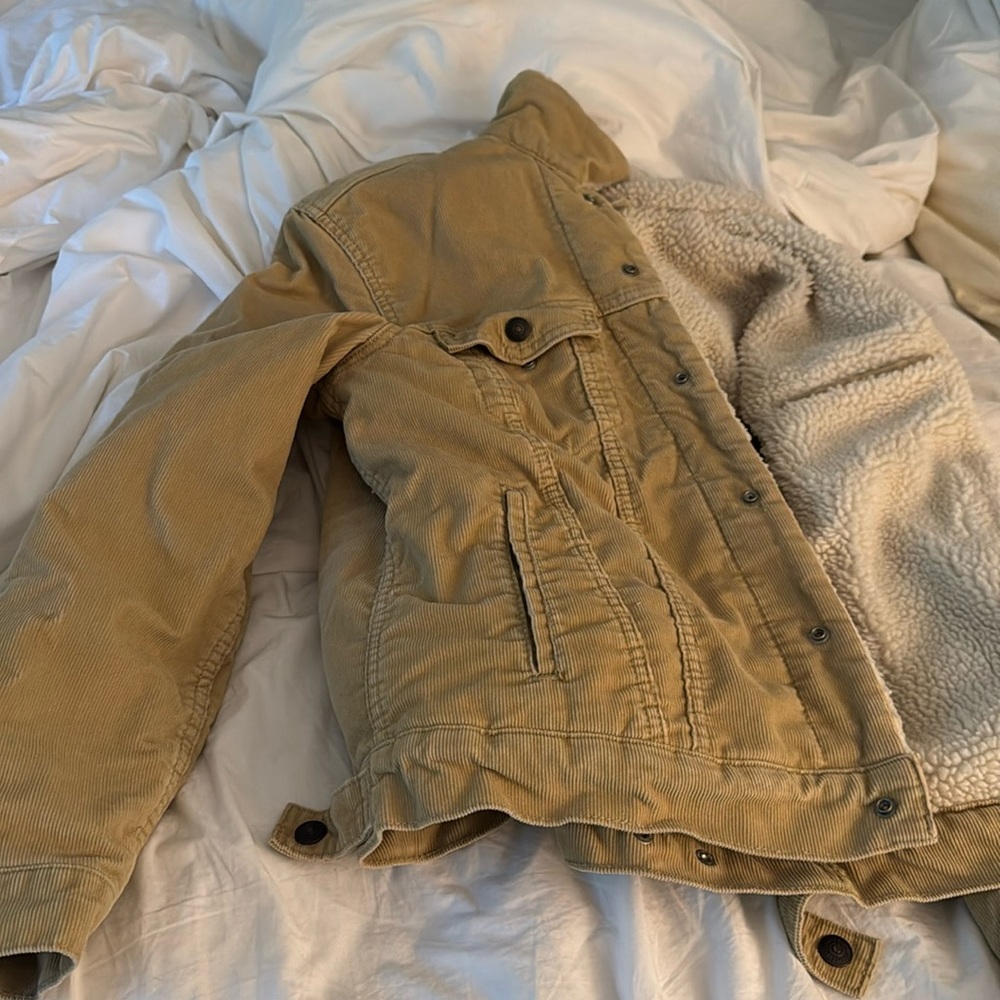Levi’s women’s courduroy jacket. Size small